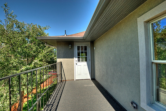 Balcony_368-374