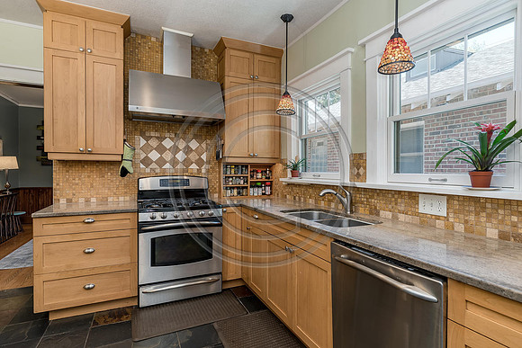 2511 Birch St Denver CO 80207-large-015-018-Kitchen-1499x1000-72dpi