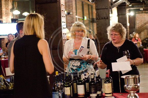 Bottlenotes_F094-2011