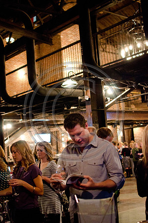 Bottlenotes_F122-2011
