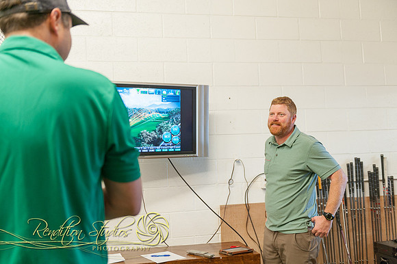 Golfshop_F050-LR