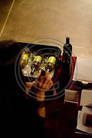 Bottlenotes_F096-2011