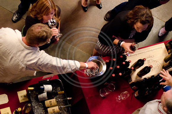 Bottlenotes_F102-2011