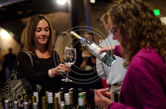 Bottlenotes_F062-2011