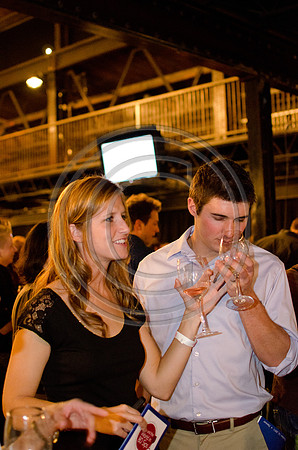 Bottlenotes_F142-2011