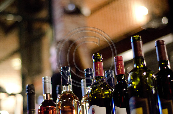 Bottlenotes_F065-2011