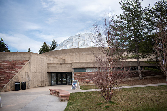 C01_7216-LR