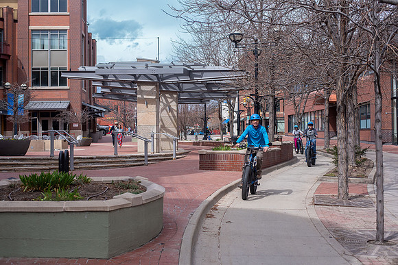 C02_8688-LR