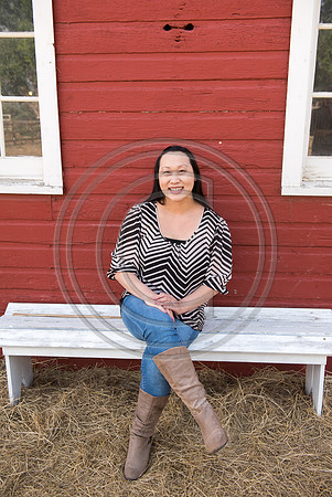 HoneyB_F068-LR