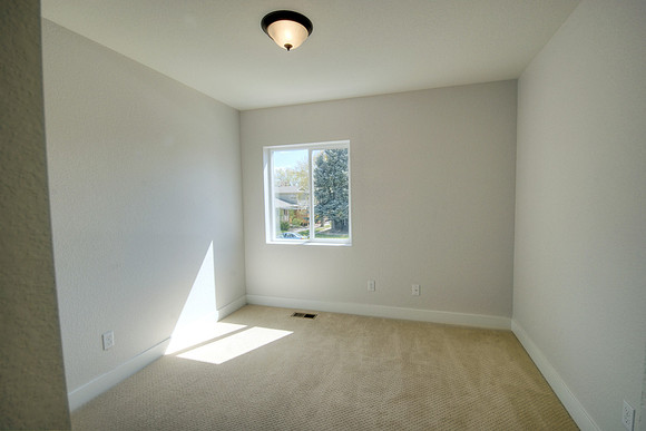 INT23-bed1