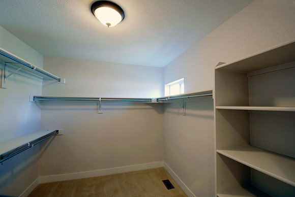 INT36-MasterBath1