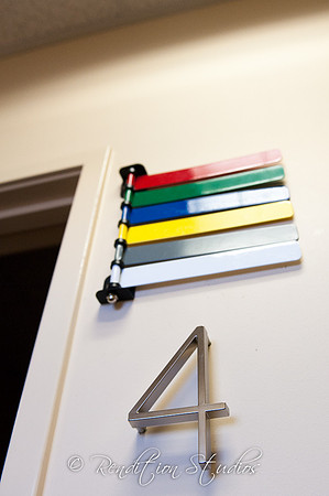 Office2_F053-LR