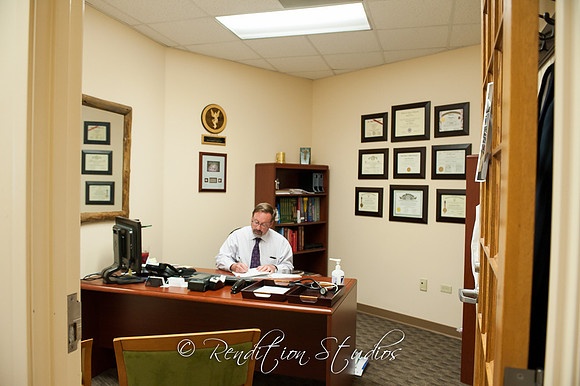 Office2_F066-LR