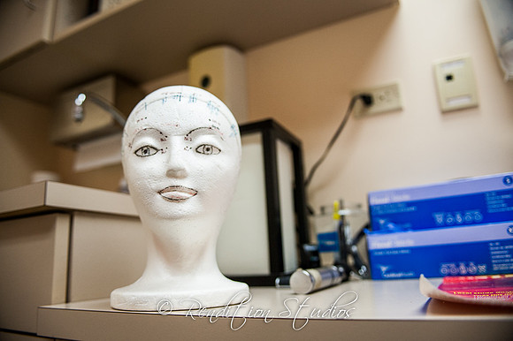 Office2_F051-LR