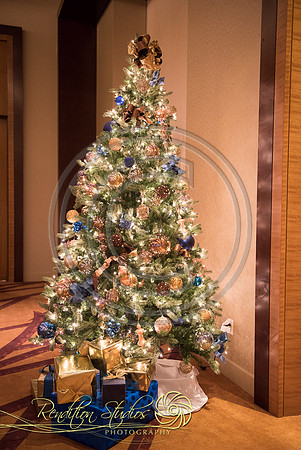 Holiday2016_F009-LR
