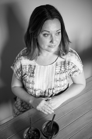 Holistica_F166-LR