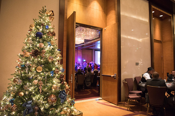 Holiday2016_F353-LR