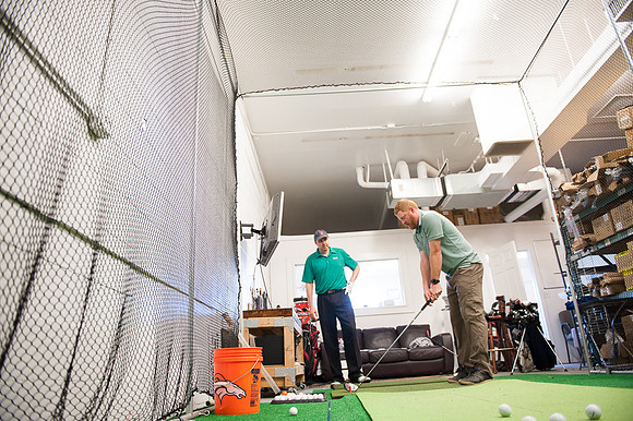 Golfshop_F070-LR