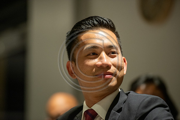 Leung_W452