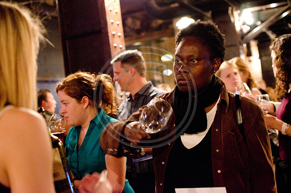 Bottlenotes_F132-2011