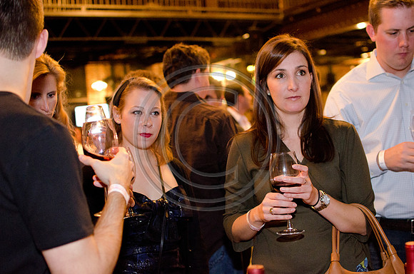 Bottlenotes_F145-2011