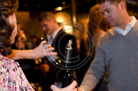 Bottlenotes_F143-2011