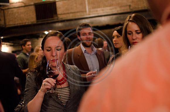 Bottlenotes_F182-2011