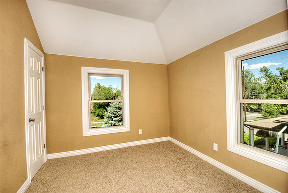 bedroom3-facingwest_09-14