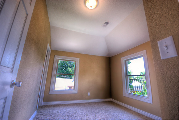 bedroom2_facingback_067-71